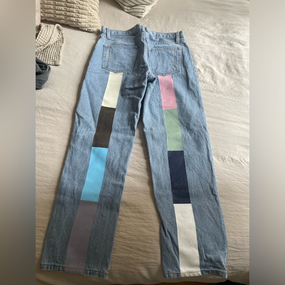 Still Here NY graphic Jean